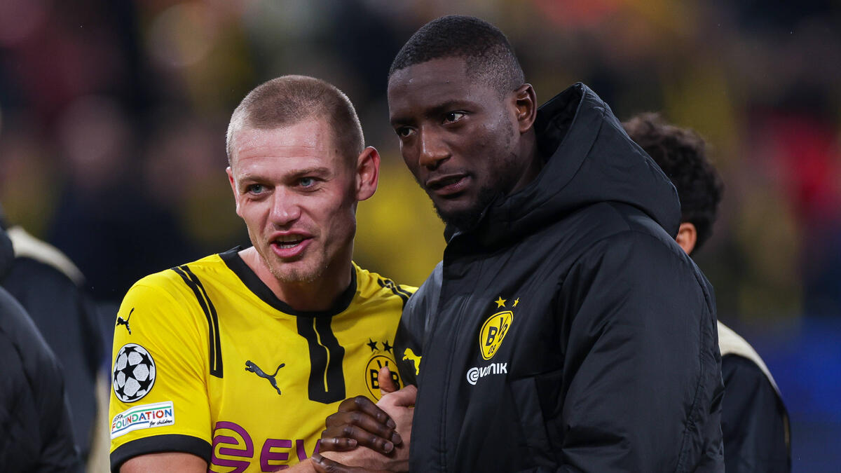 Julian Ryerson (l.), hier mit BVB-Teamkollege Serhou Guirassy