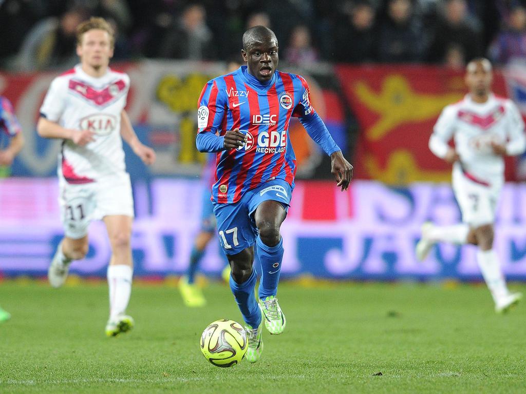 Ligue 1 » News » French midfielder Kante joins Leicester