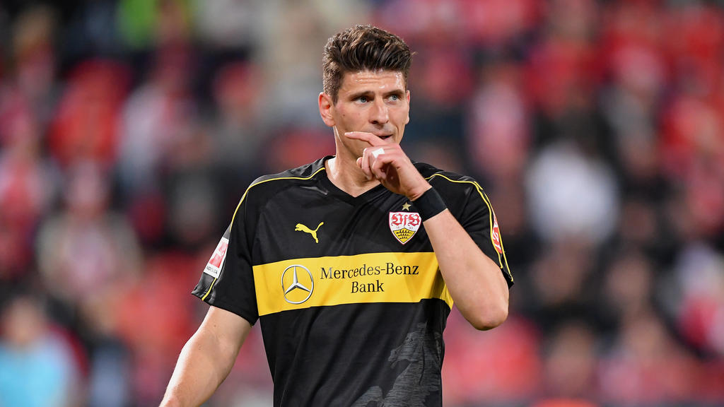 Mario Gomez ist mit dem VfB Stuttgart in die 2. Liga abgestiegen
