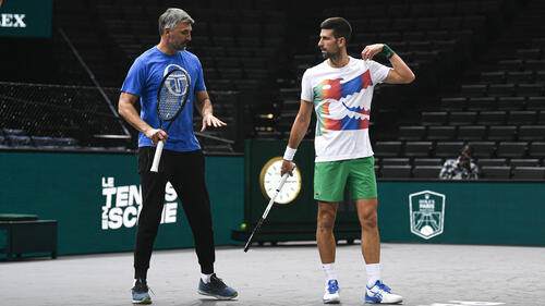 Novak Djokovic (r.) und Goran Ivanisevic (l.) gehen im Tennis getrennte Wege