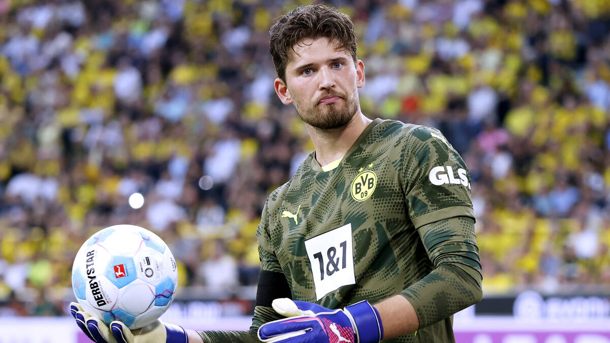 Gregor Kobel là thủ môn thường xuyên ở BVB