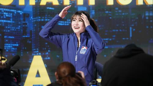 Eiskunstläuferin Alysa Liu holt in ihrer Comeback-Saison den WM-Titel
