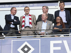 Karl-Heinz Rummenigge (l.) mit seinen Vorstandskollegen des FC Bayern