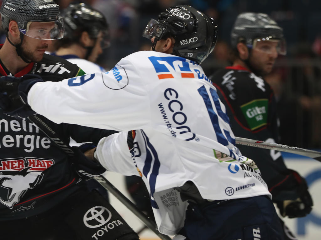 Marcel Kahle verlässt die Roosters Marcel Kahle verlässt die Roosters