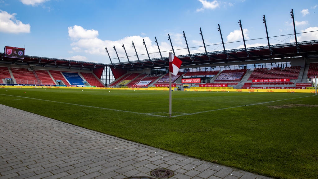 Regensburg erwartet über 3000 Zuschauer zum Derby