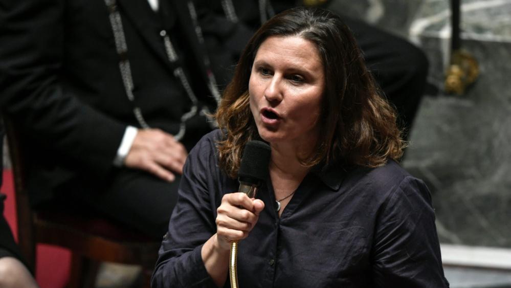 Sportministerin Roxana Maracineanu verkündete die Botschaft für den Profisport Sportministerin Roxana Maracineanu verkündete die Botschaft für den Profisport