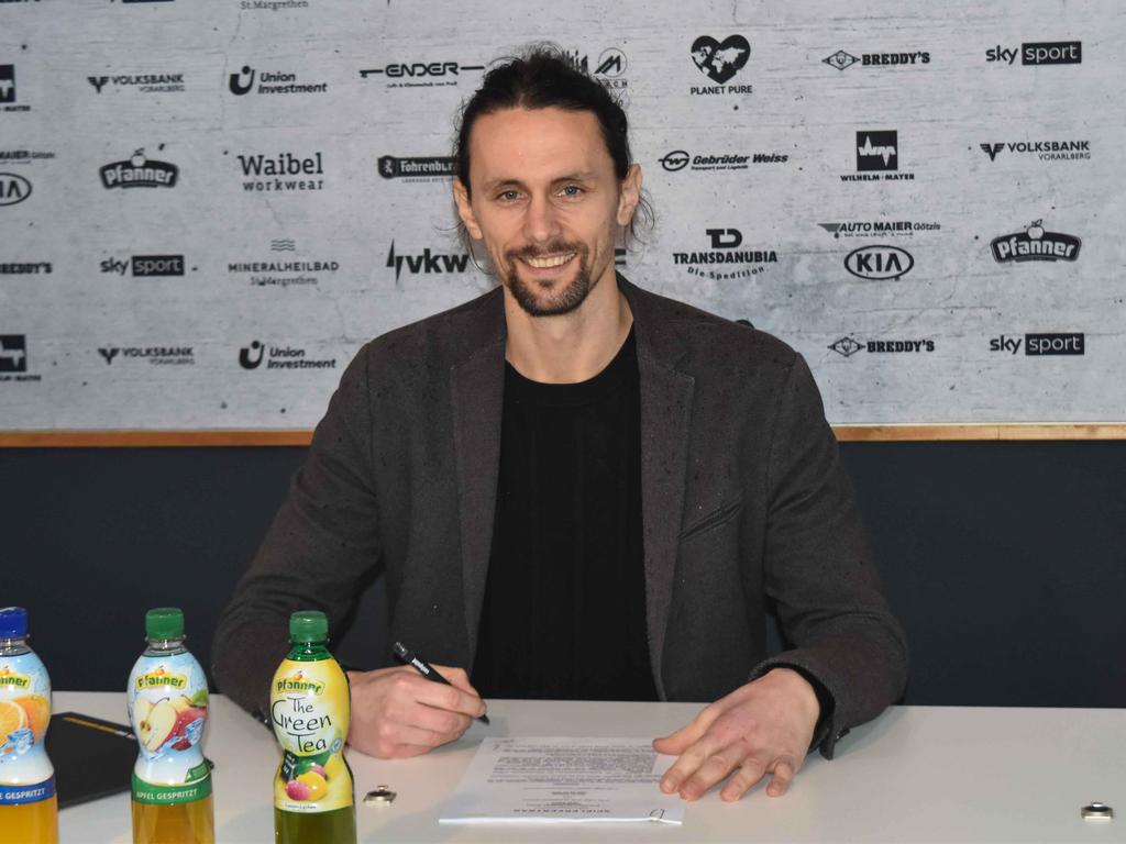 Neven Subotić schließt sich dem SCR Altach an Neven Subotić schließt sich dem SCR Altach an