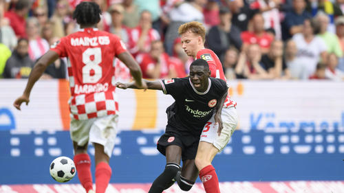 Ex-Eintracht-Star Randal Kolo Muani muss sein PSG-Debüt verschieben