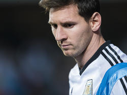 Messi sufrió una leve lesión en el pié derecho. (Foto: Getty)