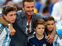 David (M.) und Brookyln (l.) Beckham offenbar in Autounfall verwickelt