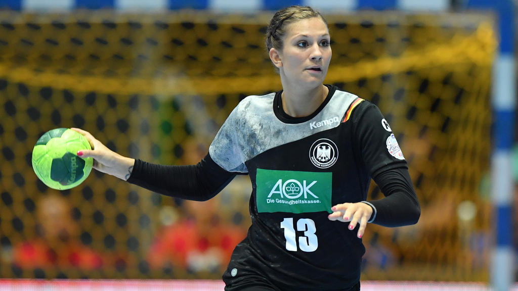 Julia Behnke und die deutschen Damen verloren ihr zweites EM-Gruppenspiel Julia Behnke und die deutschen Damen verloren ihr zweites EM-Gruppenspiel