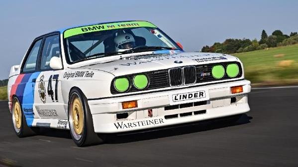 Klassiker! Mit so einem BMW M3 E30 wollen Vater und Bruder Wittmann antreten Klassiker! Mit so einem BMW M3 E30 wollen Vater und Bruder Wittmann antreten