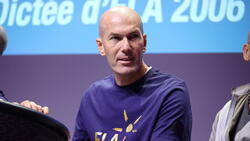 Der FC Bayern soll Kontakt zu Zinédine Zidane aufgenommen haben