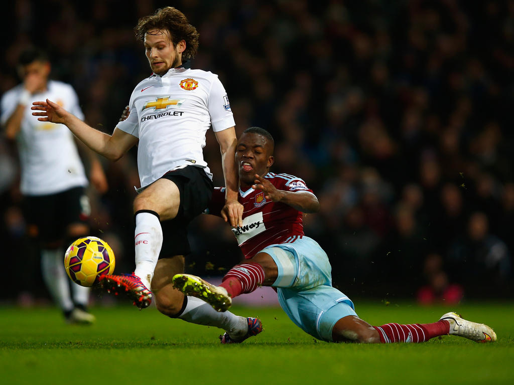 Daley Blind (izq.) marcó el empate en el último suspiro del partido. (Foto: Getty)