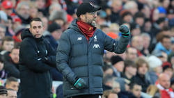 Jurgen Klopp mantiene a su Liverpool como líder destacado.