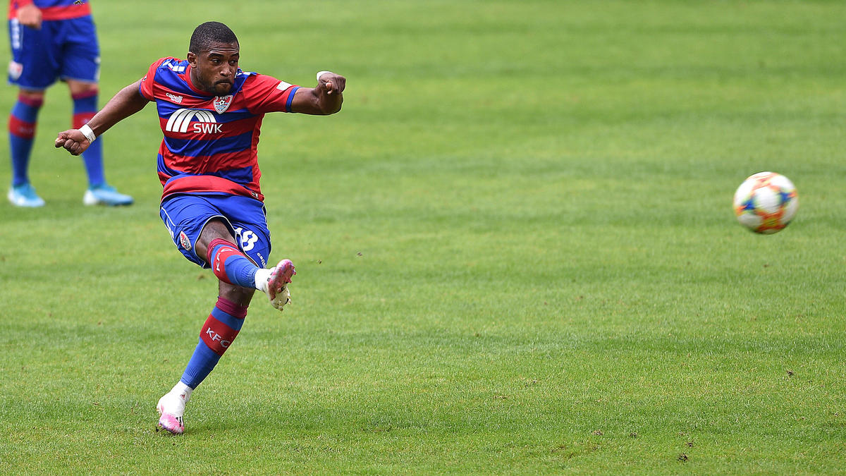 Franck Evina verlässt den FC Bayern Franck Evina verlässt den FC Bayern