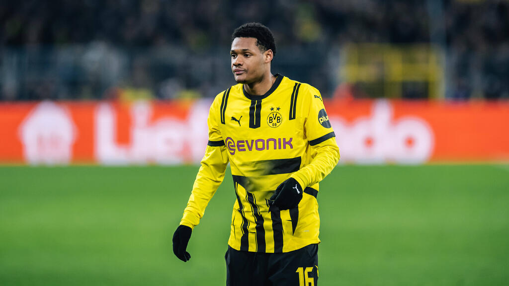 Wechselt Julien Duranville vom BVB zum FC Barcelona? Wechselt Julien Duranville vom BVB zum FC Barcelona?