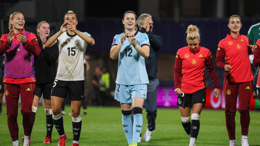 Die DFB-Frauen treffen im Halbfinale auf Frankreich