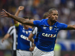 Dedé celebra un tanto con el Cruzeiro. (Foto: Getty)