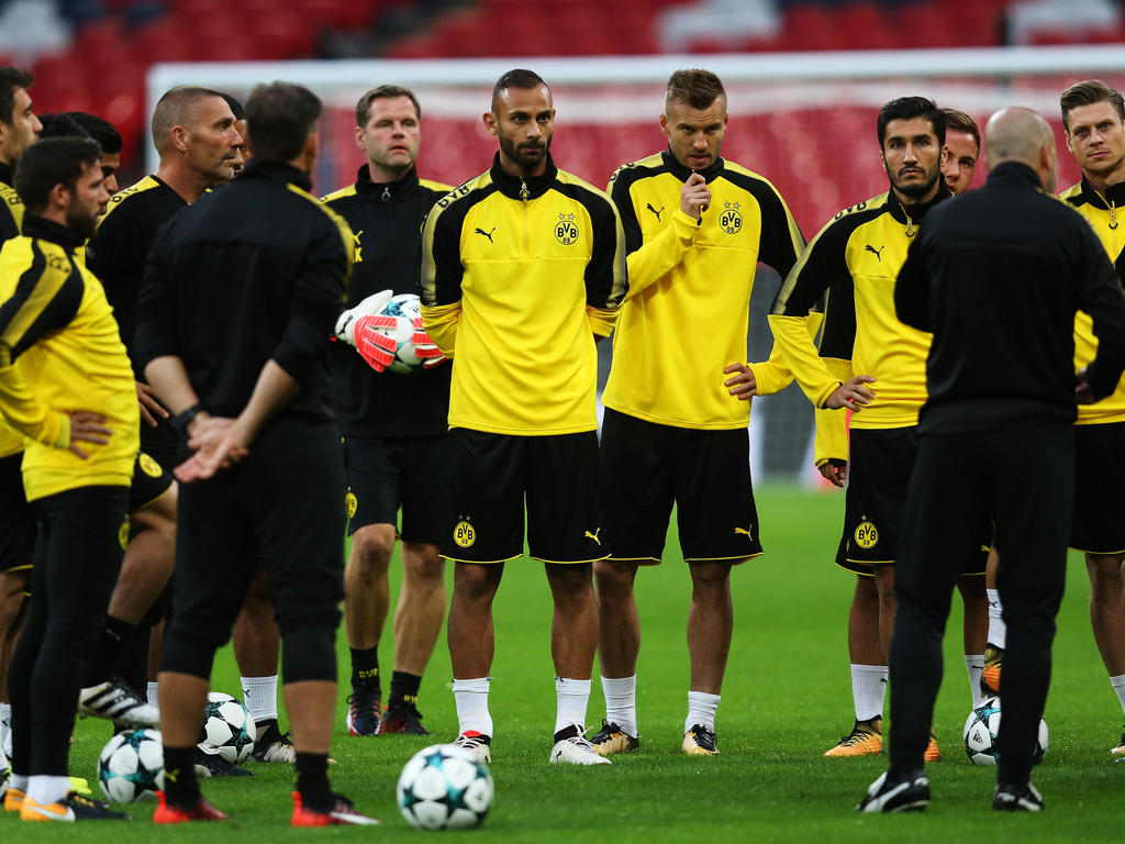 Ömer Toprak (M.) könnte in der Champions League wieder für den BVB auflaufen Ömer Toprak (M.) könnte in der Champions League wieder für den BVB auflaufen