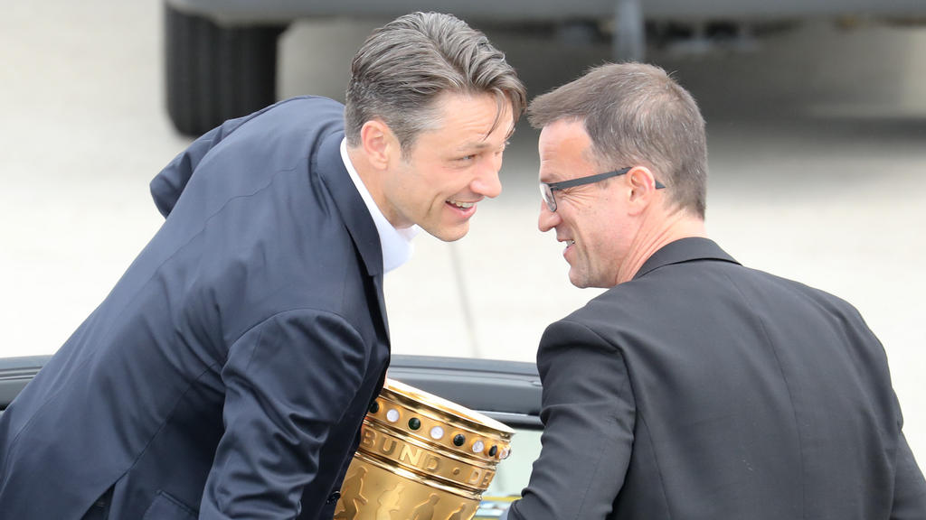 Niko Kovac und Fredi Bobic gewannen 2018 mit Eintracht Frankfurt den DFB-Pokal