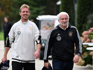 Sind mit der Auslosung zufrieden: Bundestrainer Julian Nagelsmann (l.) und DFB-Sportdirektor Rudi Völler