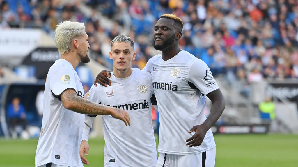 Victor Boniface (r.) soll seinen Vertrag bei Bayer Leverkusen verlängert haben Victor Boniface (r.) soll seinen Vertrag bei Bayer Leverkusen verlängert haben