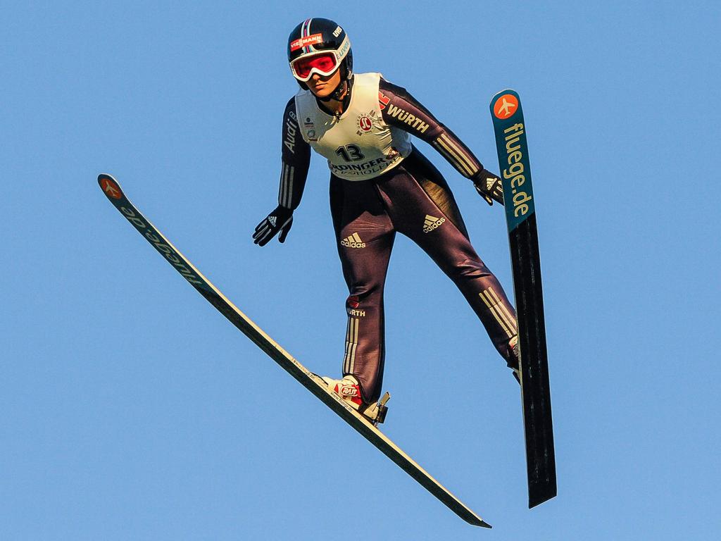 Katharina Althaus springt zweimal in die Top-Ten Katharina Althaus springt zweimal in die Top-Ten
