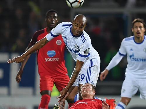Schalke hatte gegen Wiesbaden keine Mühe