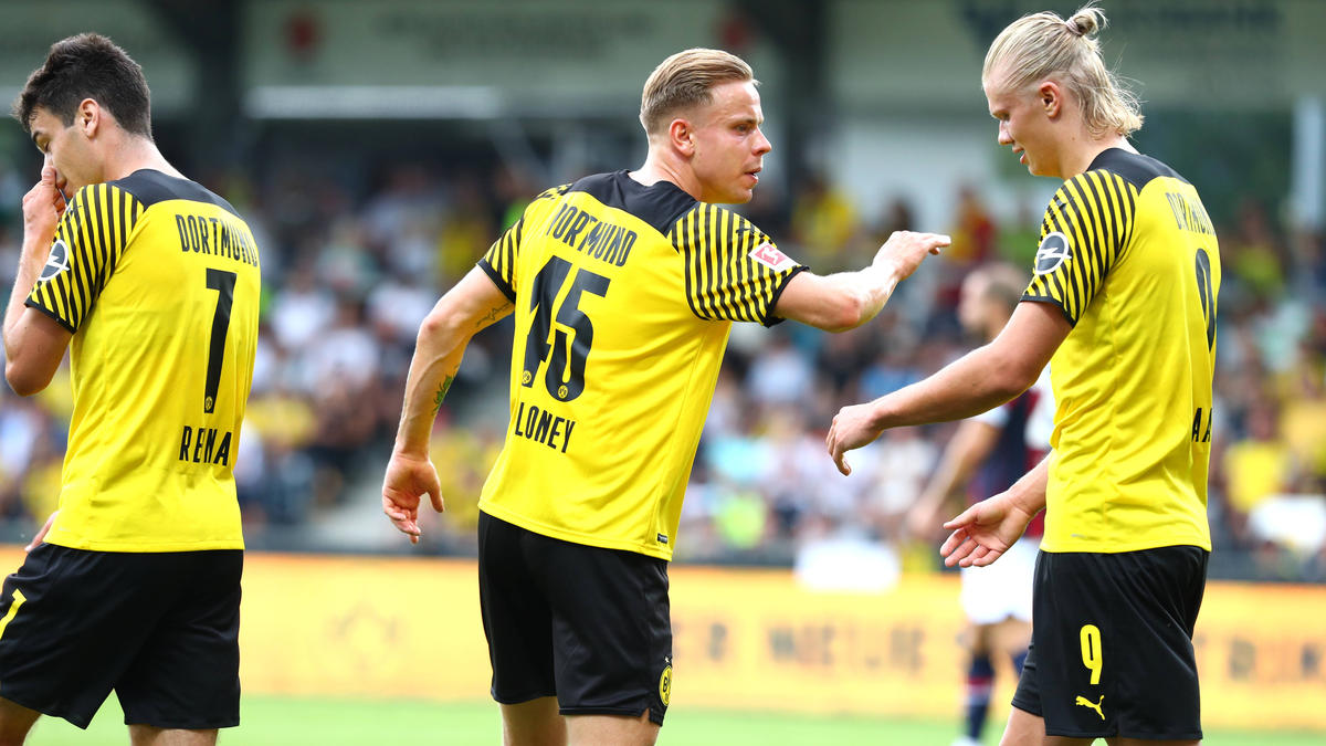 Stehen Erling Haaland (r.) und Lennard Maloney (m.) im BVB-Kader gegen Bielefeld?