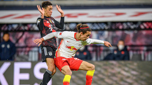 Yussuf Poulsen (r.) weiß um die Stärke des FC Bayern