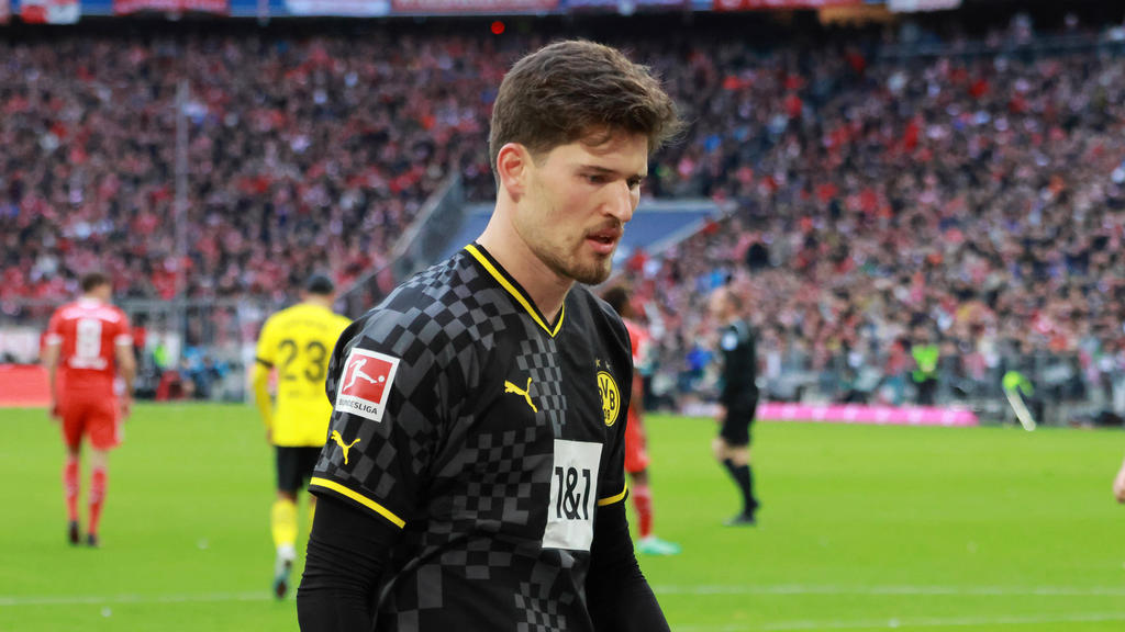 Erwischte einen rabenschwarzen Tag beim FC Bayern: BVB-Torwart Gregor Kobel Erwischte einen rabenschwarzen Tag beim FC Bayern: BVB-Torwart Gregor Kobel