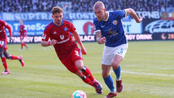 Rick van Drongelen (r.) spielte zuletzt noch beim FC Hansa Rostock