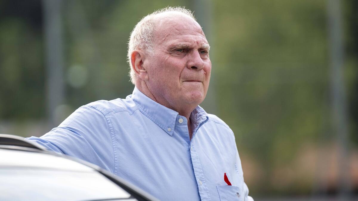 Uli Hoeneß là chủ tịch danh dự của FC Bayern