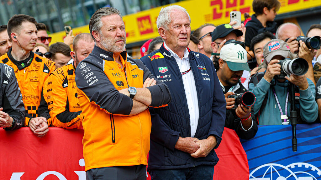 marko-verneigt-sich-vor-mclaren