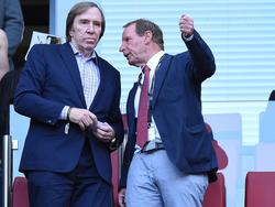Berti Vogts (r.) fordert klare Verhältnisse im Spiel der DFB-Elf gegen die Slowakei