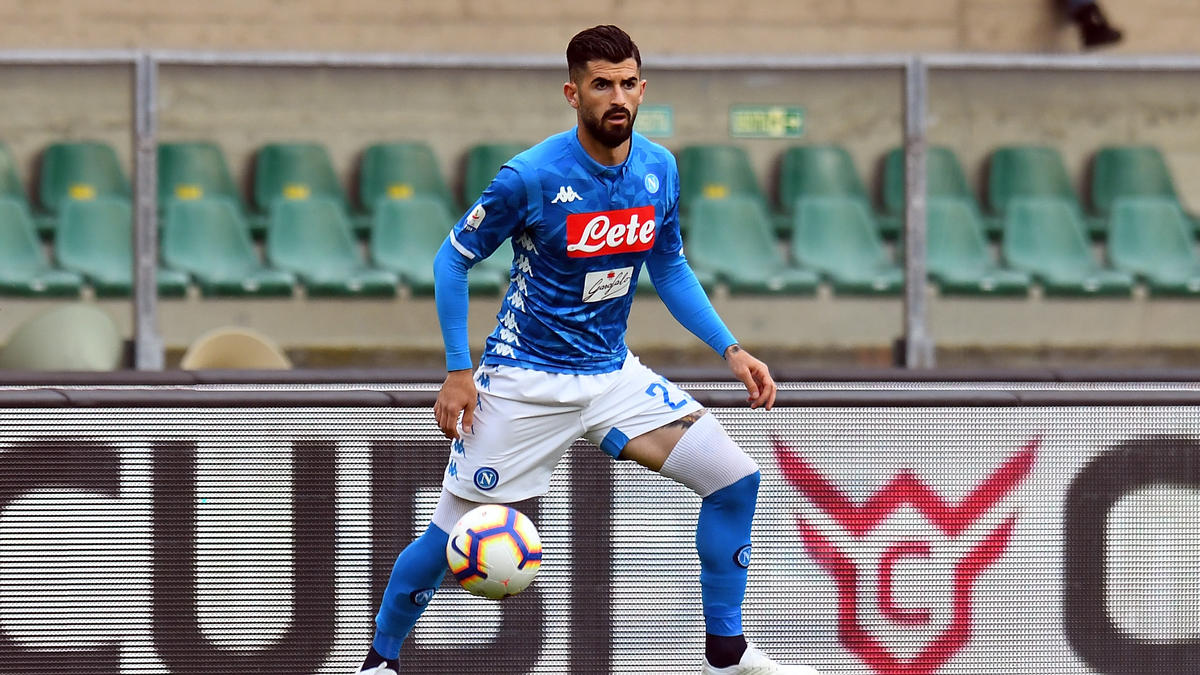 Elseid Hysaj will angeblich zum FC Schalke 04 in die Bundesliga wechseln Elseid Hysaj will angeblich zum FC Schalke 04 in die Bundesliga wechseln