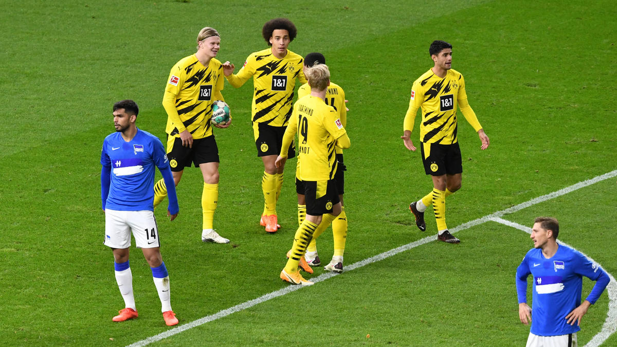 BVB überrollt Hertha BSC nach der Pause BVB überrollt Hertha BSC nach der Pause