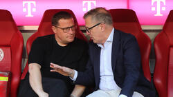 Max Eberl (l.) muss beim FC Bayern sparen