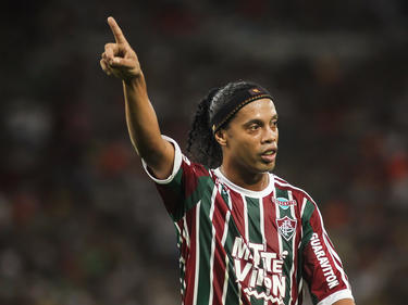Ronaldinho läuft als Promi-Star für ein Spiel auf