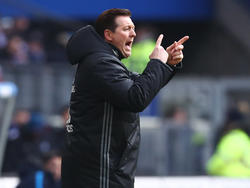 Hat die Hoffnung auf den Klassenerhalt noch nicht aufgegeben: HSV-Coach Christian Titz