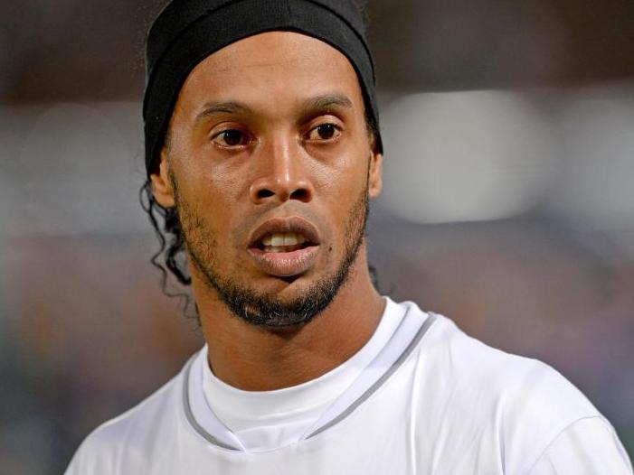 Ronaldinho zerlegte seine Nationalmannschaft Ronaldinho zerlegte seine Nationalmannschaft