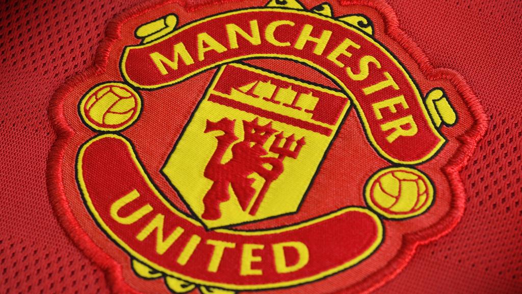 Man Utd ask for fans help in anti-racism battle