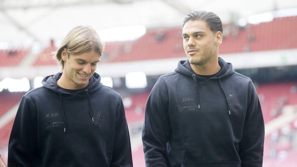 Konstantinos Mavropanos (r.) wird wohl nicht vom VfB Stuttgart zu Eintracht Frankfurt wechseln