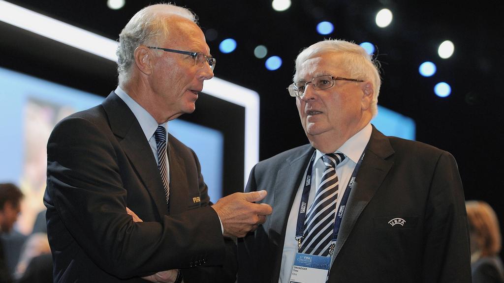 Franz Beckenbauer (l.) und Theo Zwanziger im Jahr 2011 Franz Beckenbauer (l.) und Theo Zwanziger im Jahr 2011