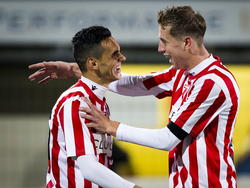 Renan Zanelli (l.) en Kevin van Veen (r.) vieren een persoonlijk feestje nadat eerstgenoemde gescoord heeft tegen FC Eindhoven. (17-10-2014)