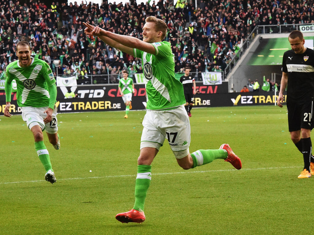 Wolfsburgs André Schürrle jubelt über den Treffer gegen den VfB Stuttgart