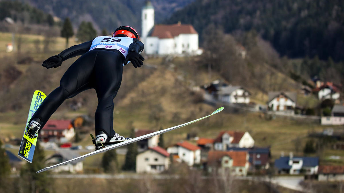 Die deutschen Skispringerinnen verpassten im Team-Wettkampf das Podest Die deutschen Skispringerinnen verpassten im Team-Wettkampf das Podest