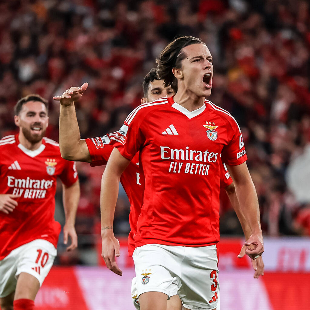 FC Bayern nimmt Davies-Nachfolger ins Visier