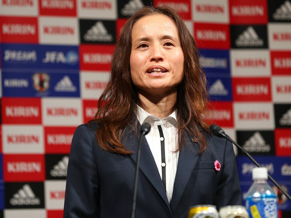 Japan: Asako Takakura (r.) wird Nationaltrainerin